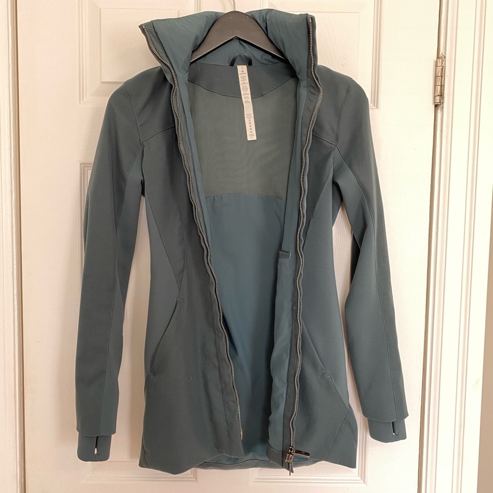 Lululemon Rain Jacket - Picture 2 of 13
